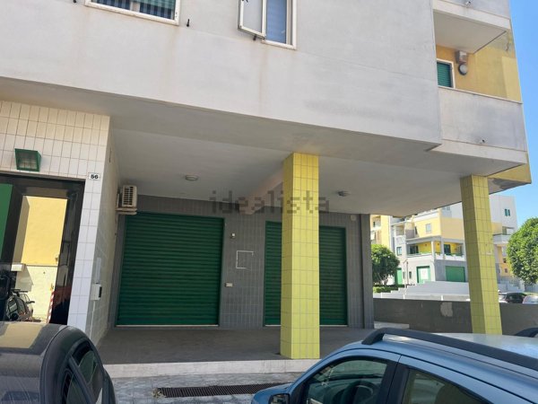 locale commerciale in vendita a Monopoli