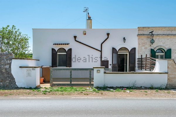 casa indipendente in vendita a Monopoli in zona Cozzana