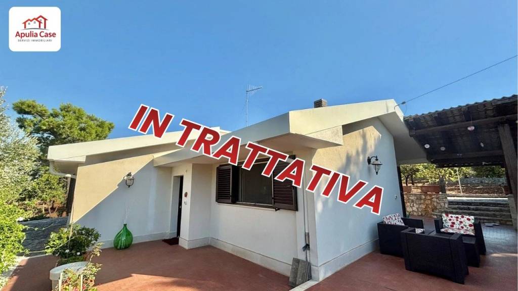 casa indipendente in vendita a Monopoli in zona Cozzana