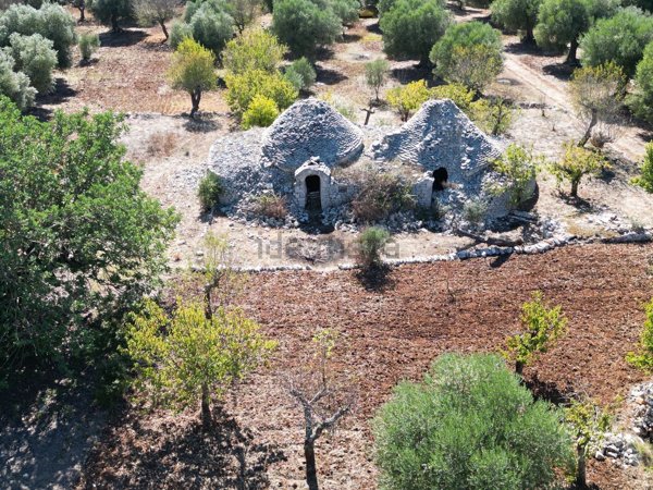 casale in vendita a Monopoli in zona Cozzana