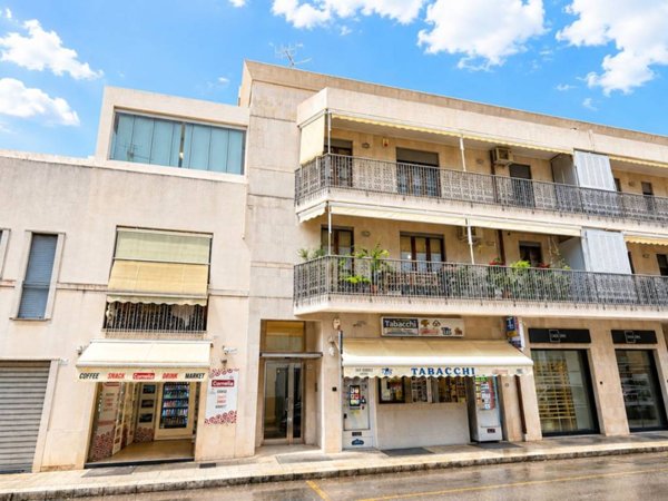 appartamento in vendita a Monopoli in zona Centro Storico