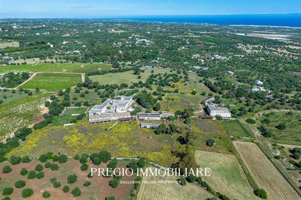 albergo in vendita a Monopoli in zona Cozzana