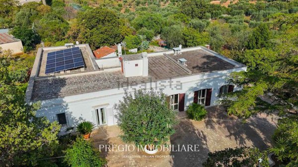 casa indipendente in vendita a Monopoli in zona Cozzana