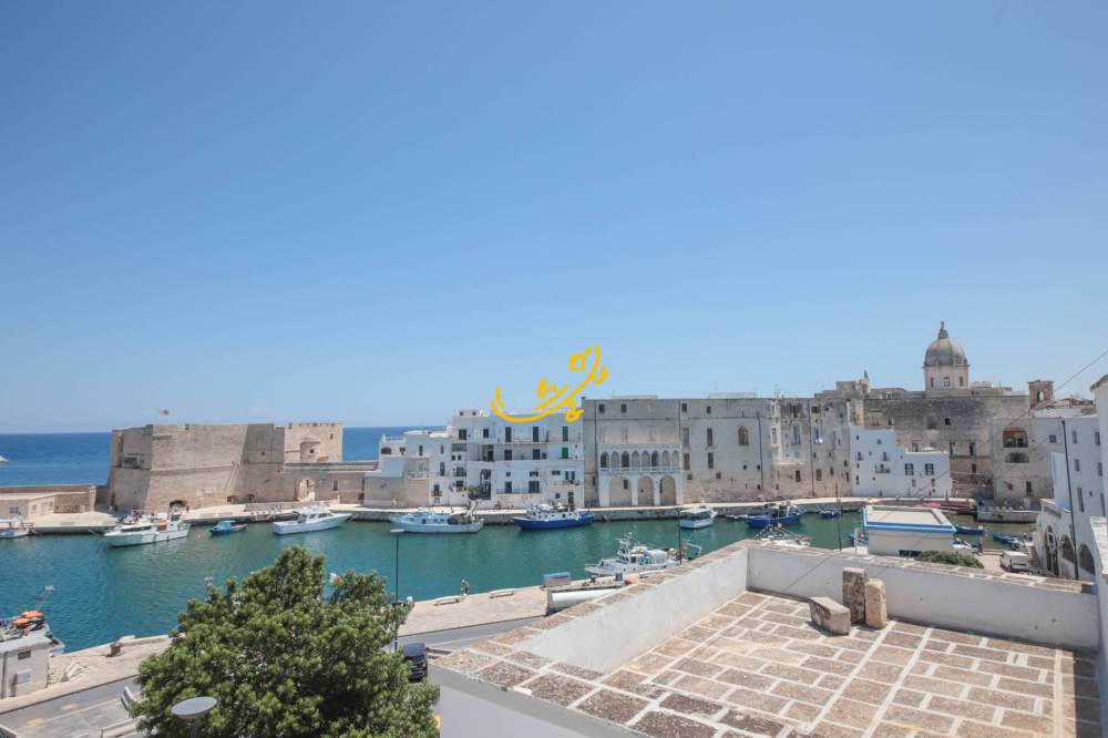 appartamento in vendita a Monopoli in zona Centro Storico