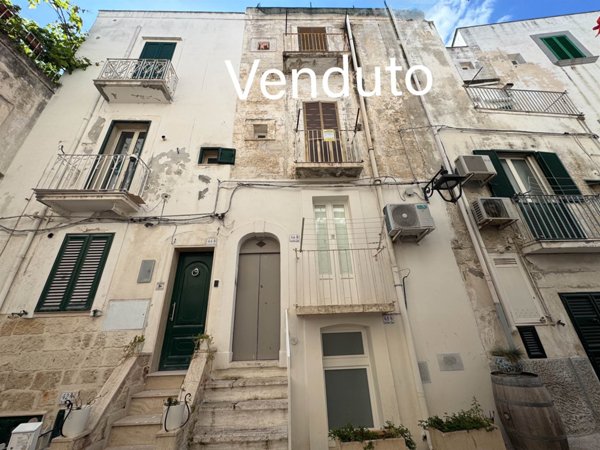appartamento in vendita a Monopoli in zona Centro Storico