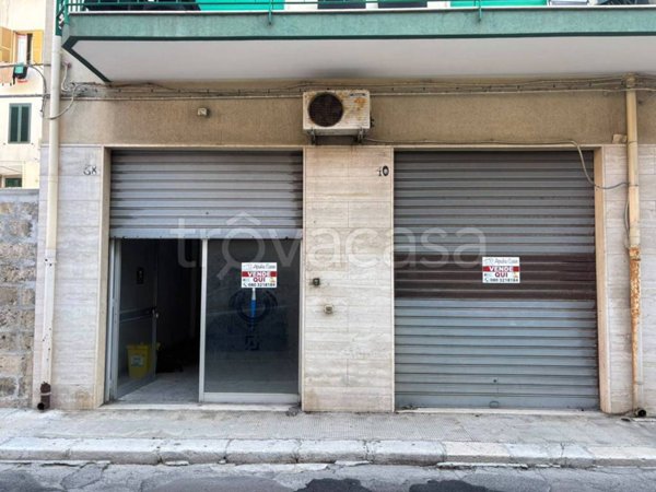 locale commerciale in vendita a Monopoli