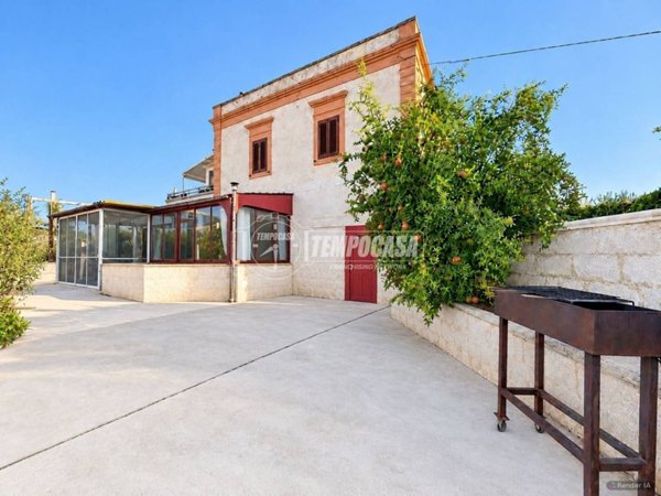 casa indipendente in vendita a Monopoli in zona Cozzana