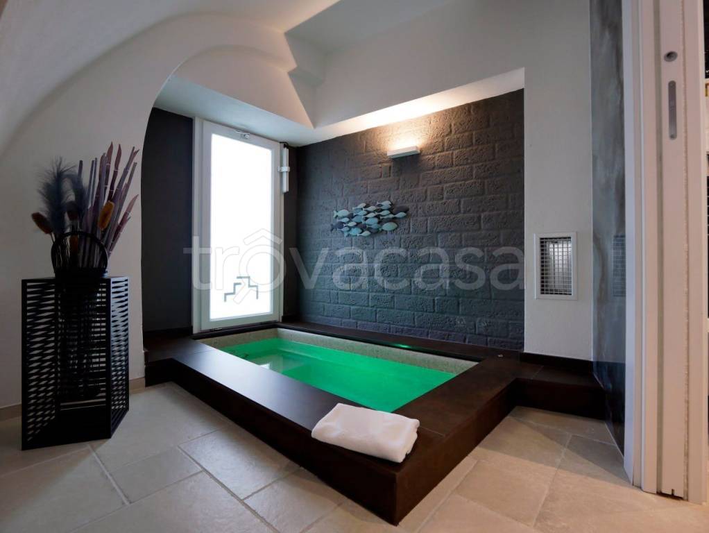casa indipendente in vendita a Monopoli in zona Centro Storico