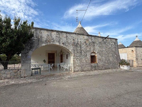 casa indipendente in vendita a Monopoli in zona Cristo delle Zolle