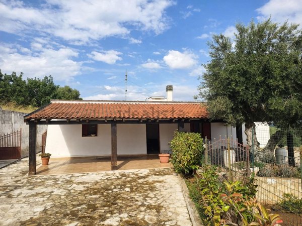 casa indipendente in vendita a Monopoli