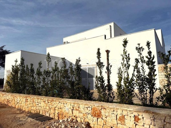 casa indipendente in vendita a Monopoli