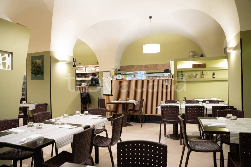 negozio in vendita a Monopoli in zona Centro Storico