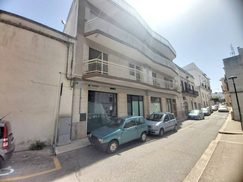 negozio in vendita a Noci