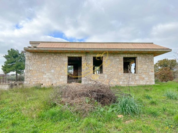 casa indipendente in vendita a Noci