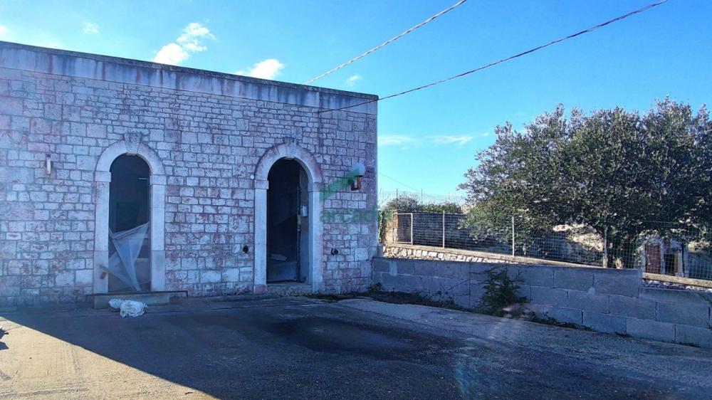casa indipendente in vendita a Noci