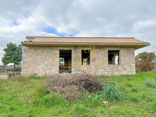 esavano in vendita a Noci