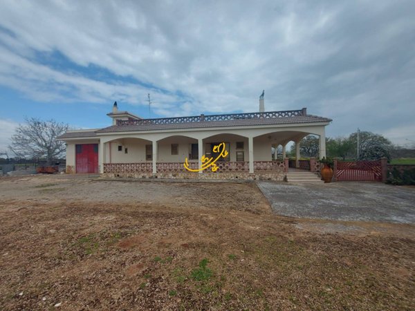 casa indipendente in vendita a Noci