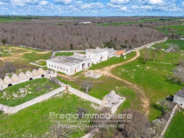 locale di sgombero in vendita a Noci