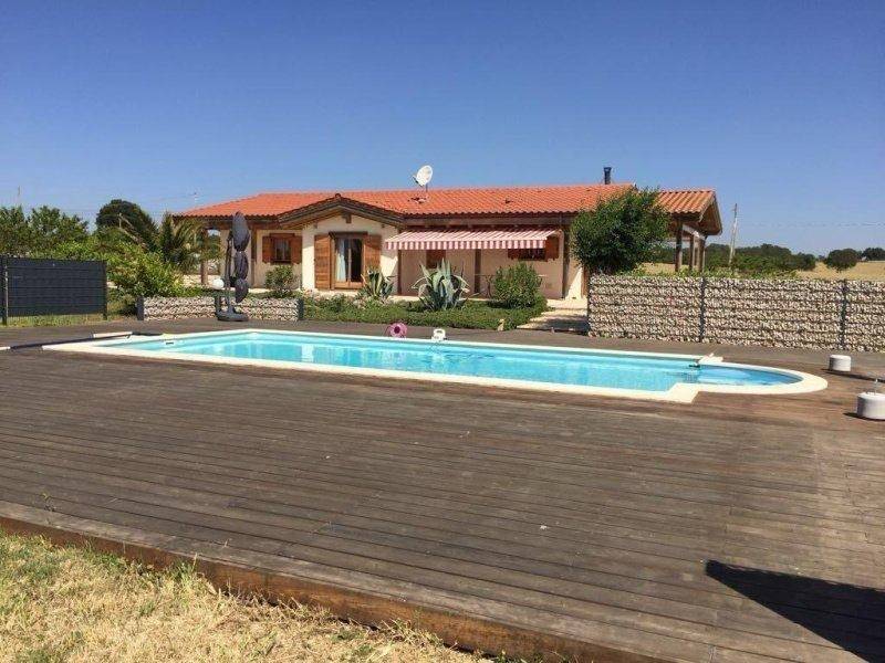 casa indipendente in vendita a Noci