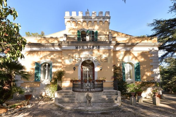 casa indipendente in vendita a Noci