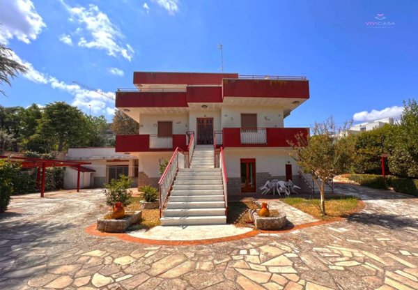 casa indipendente in vendita a Noci