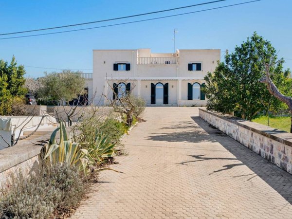 casa indipendente in vendita a Noci