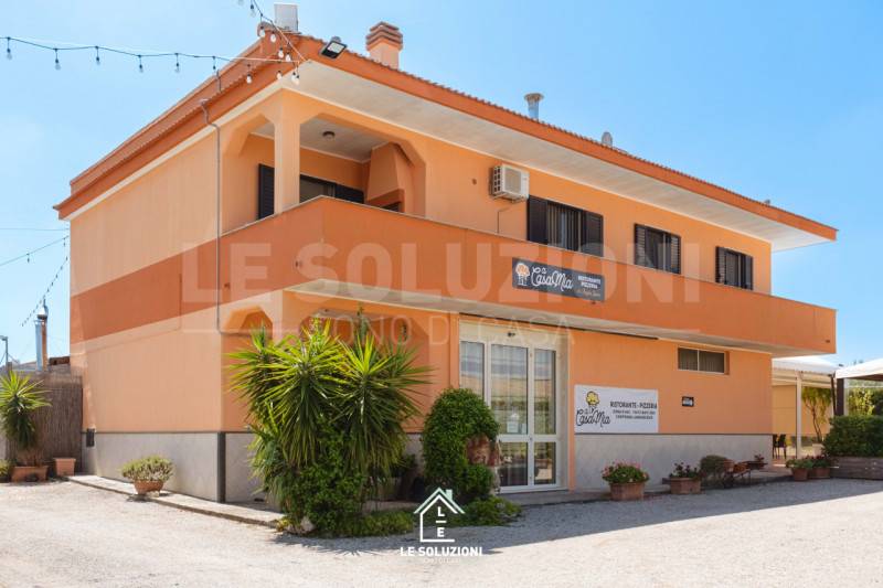 casa indipendente in vendita a Noci in zona Lamadacqua