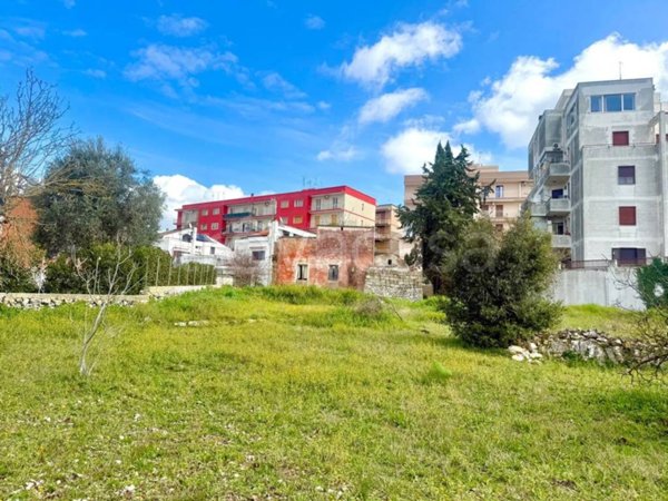 casa indipendente in vendita a Noci