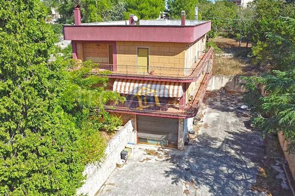 casa indipendente in vendita a Noci