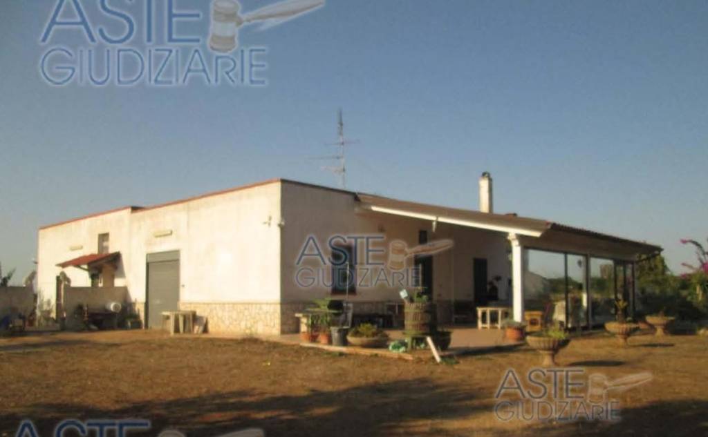 casa indipendente in vendita a Noci in zona Lamadacqua