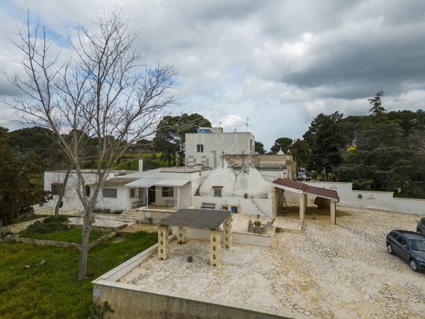 casa indipendente in vendita a Noci