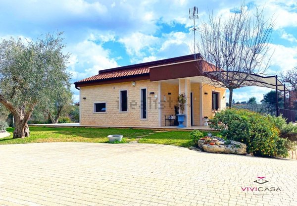 villa in vendita a Noci