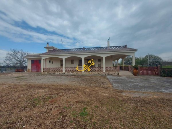 casa indipendente in vendita a Noci