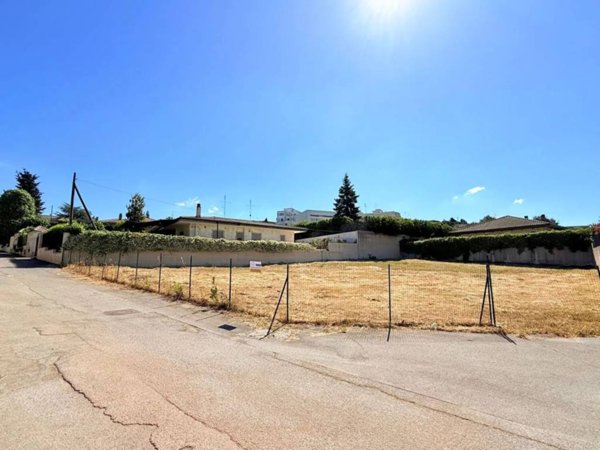 casa indipendente in vendita a Noci