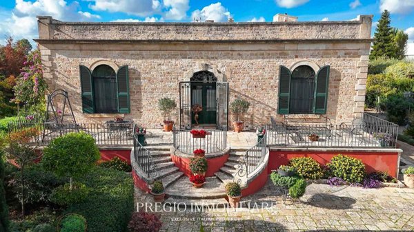 casa indipendente in vendita a Noci