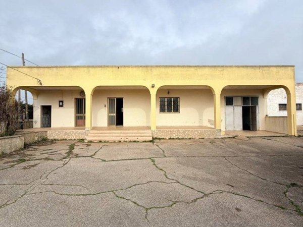 casa indipendente in vendita a Noci in zona Lamadacqua