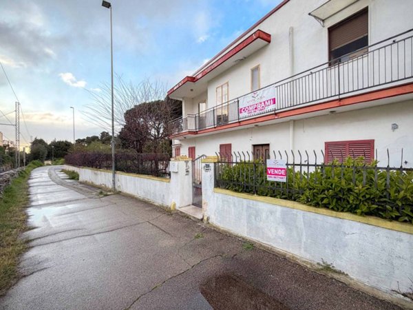 casa indipendente in vendita a Noci