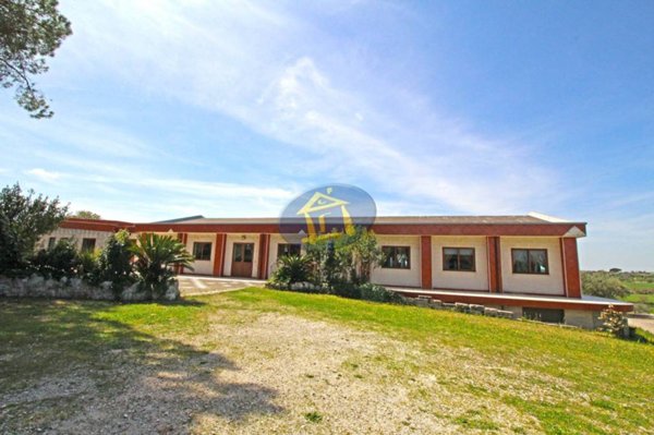 casa indipendente in vendita a Noci