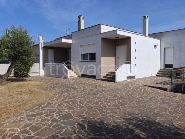 casa indipendente in vendita a Noci