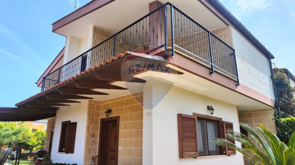 casa indipendente in vendita a Noicattaro