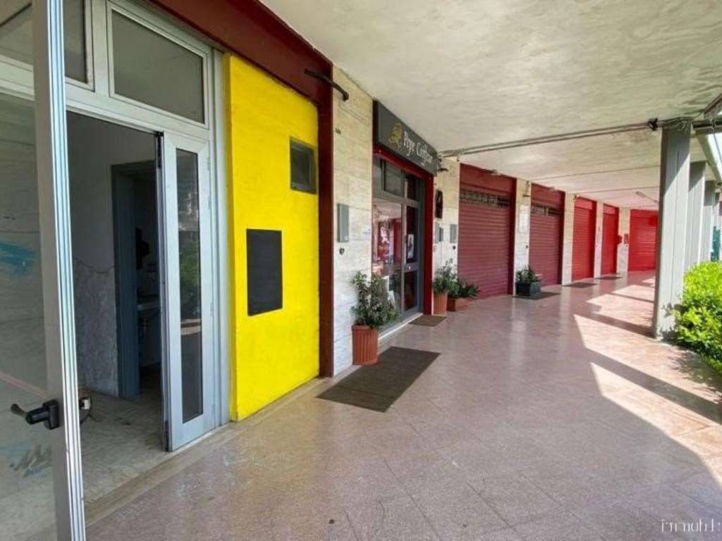 negozio in vendita a Noicattaro