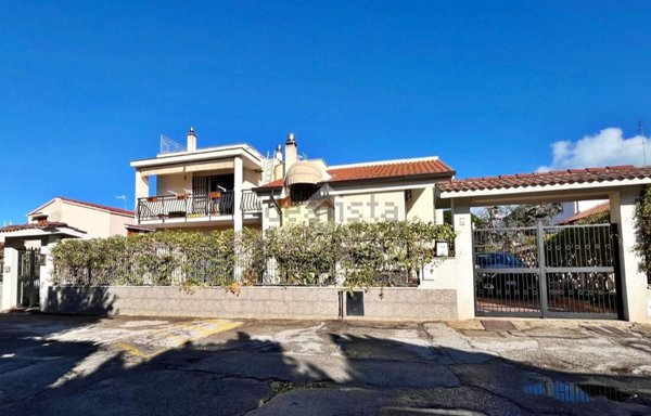 casa indipendente in vendita a Noicattaro in zona Città Giardino