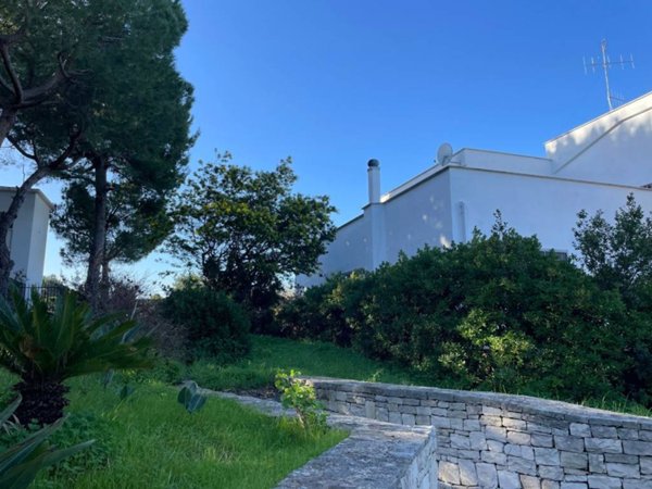 casa indipendente in vendita a Noicattaro in zona Parchitello