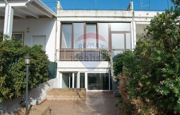 casa indipendente in vendita a Noicattaro