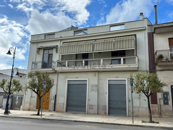 esavano in vendita a Noicattaro