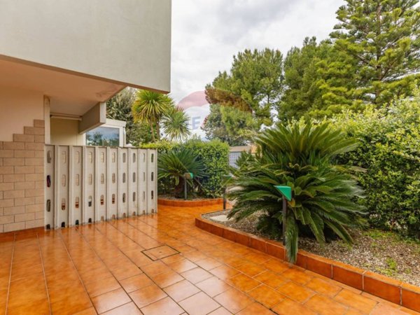 casa indipendente in vendita a Noicattaro in zona Parchitello