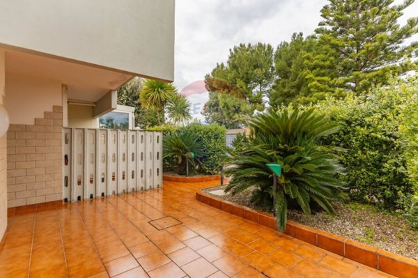 casa indipendente in vendita a Noicattaro in zona Parchitello