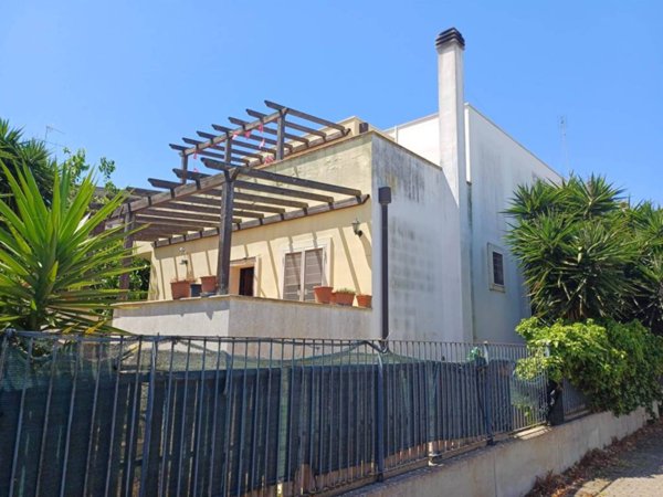 casa indipendente in vendita a Noicattaro