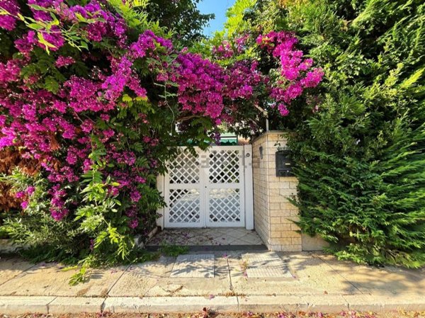 casa indipendente in vendita a Noicattaro in zona Parchitello