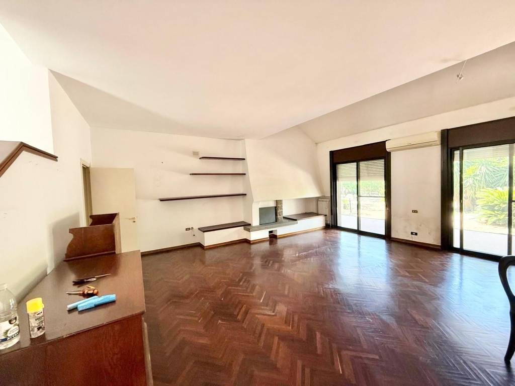 casa indipendente in vendita a Noicattaro in zona Parchitello